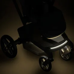 Carrinho de Bebé Fame + Alcofa da Maxi-Cosi - Conforto premium dos 0 meses aos 4 anos - Twillic Black