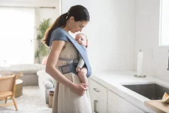 Ergobaby Mochila Portabebé Embrace - Azul Oxford