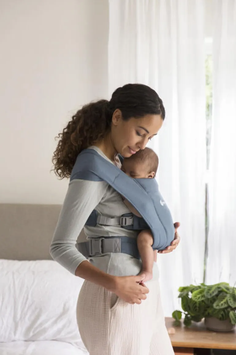Ergobaby Mochila Portabebé Embrace - Azul Oxford