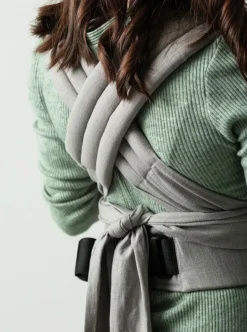 Isara Quick Half Buckle Mochila Portabebé - Misty Linen