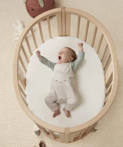Stokke Sleepi Mini Berço + Extensão + Colchões + Lençóis - Natural